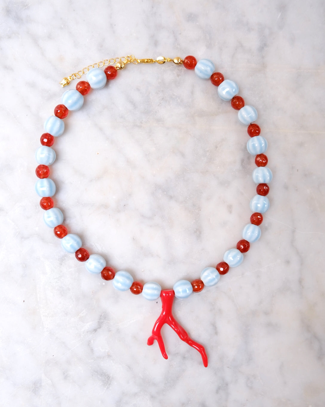 Collar coral